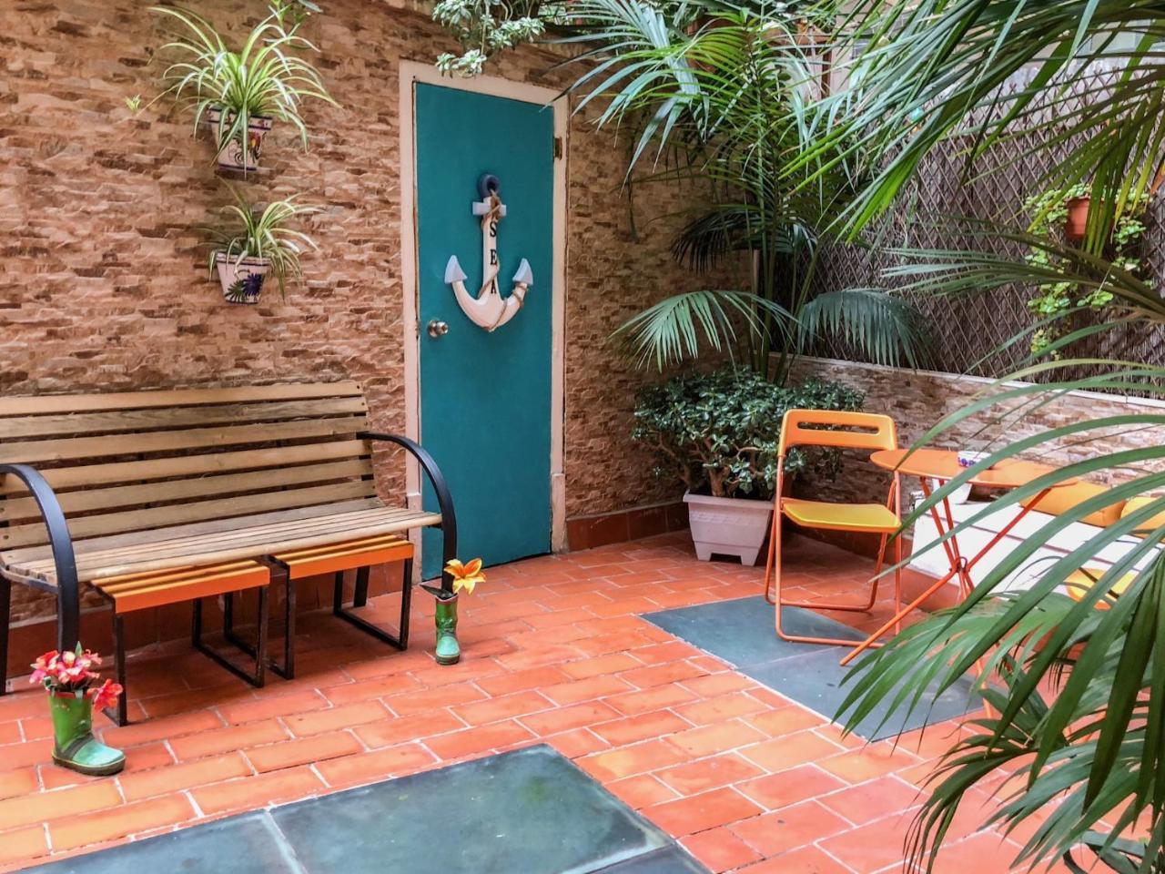 La Isla Hostal Barcelona Exterior foto
